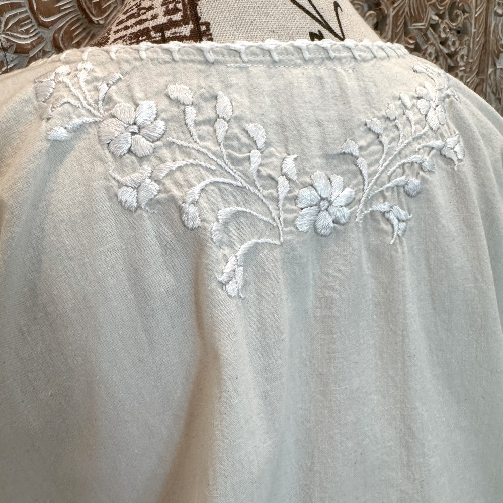 Memory Cream w/White Floral Embroidery 100% Cotton Cinched Waist Blouse- size L - Picture 6 of 14